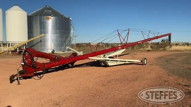 Farm King 1385