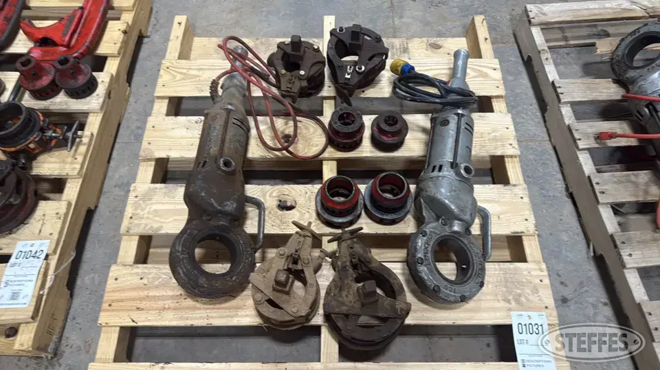 (2) Ridgid 700 Power Tool