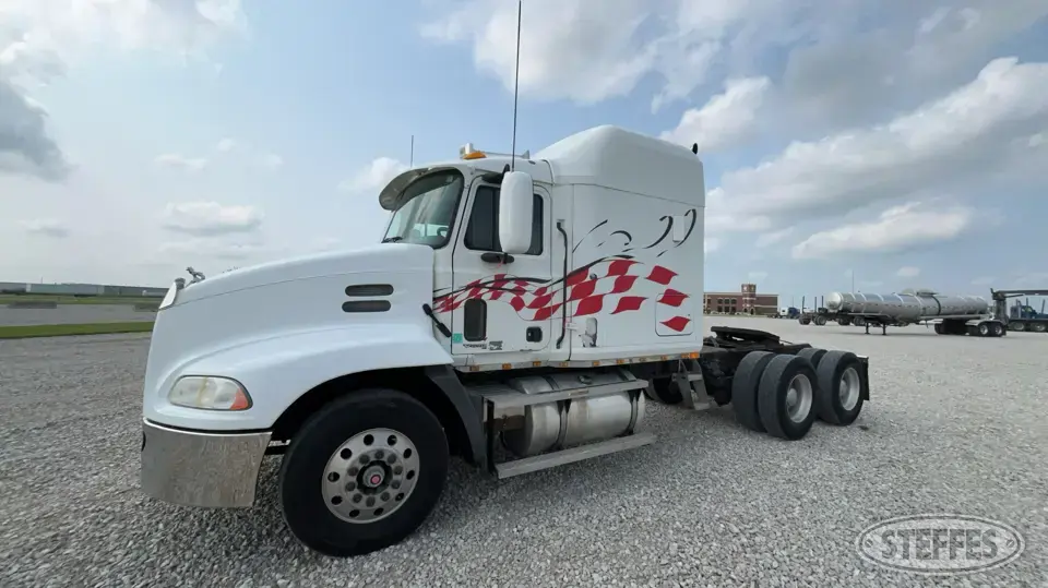 2003 Mack CX613 Conventional Truck with Sleeper