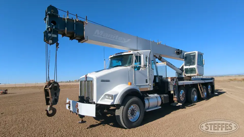 2009 Manitex 50110S on 2009 Kenworth T800 Boom Truck