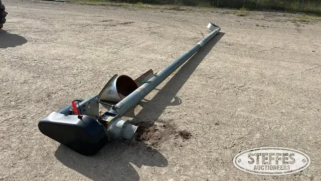 Grain auger