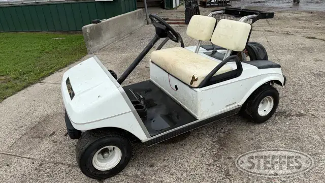 Golf cart