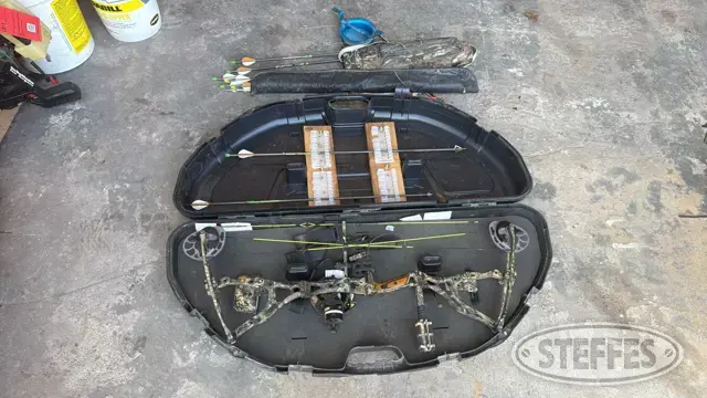 Bowtech compound bow