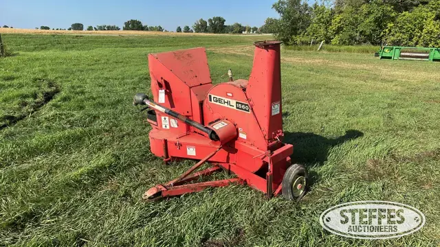Gehl 1560