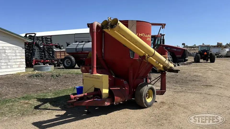 New Holland 355 Forage Processing