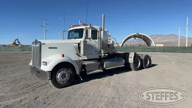 1996 Kenworth W900B