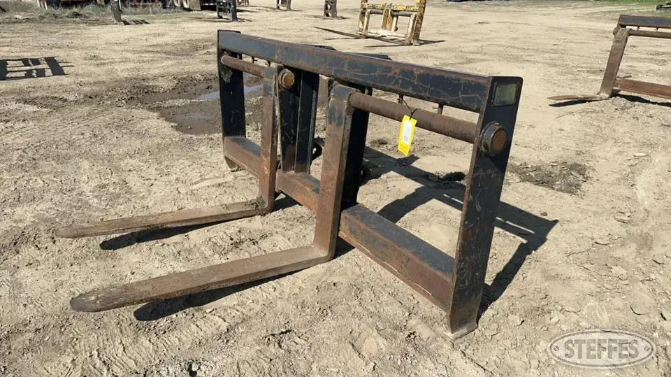Rylind Mfg. WF2048 Loader Attachment