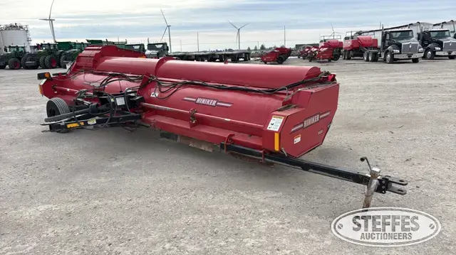 2022 Hiniker 5620