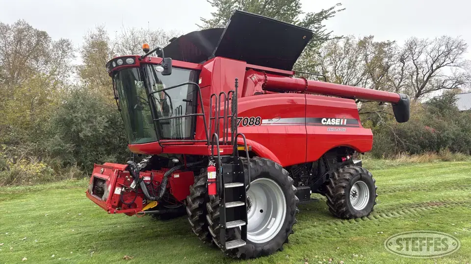 2009 Case IH 7088 Combine