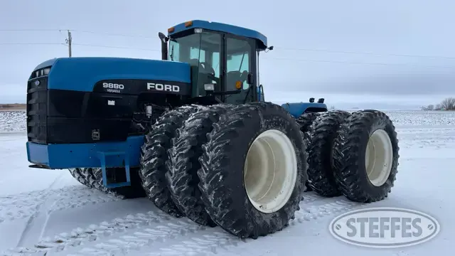 1994 Ford Versatile 9880