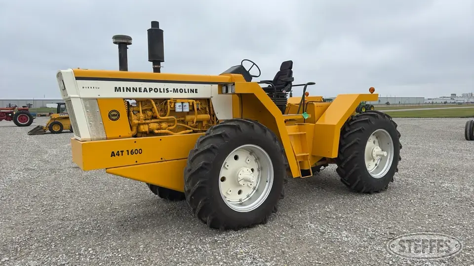 1971 Minneapolis-Moline A4T-1600 4WD Tractor