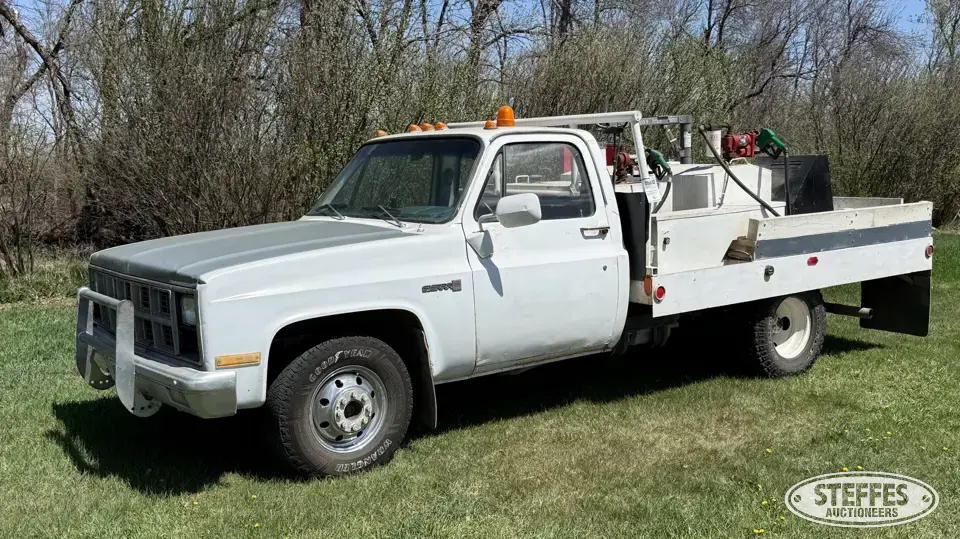 1981 GMC 3500 Flatbed Truck