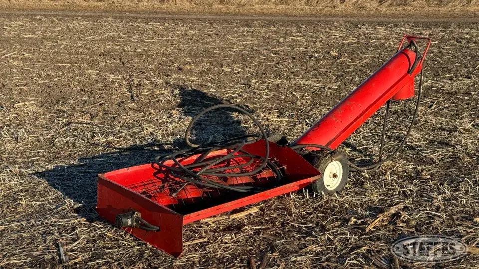 Wheatheart jump auger Transfer-Jump Augers and Conveyor