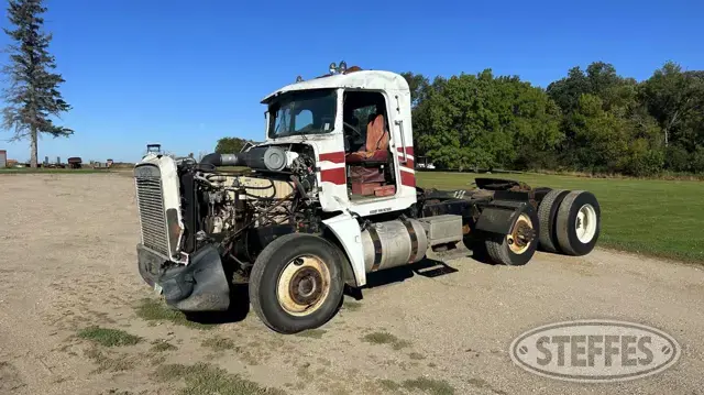 1989 Freightliner FLD120