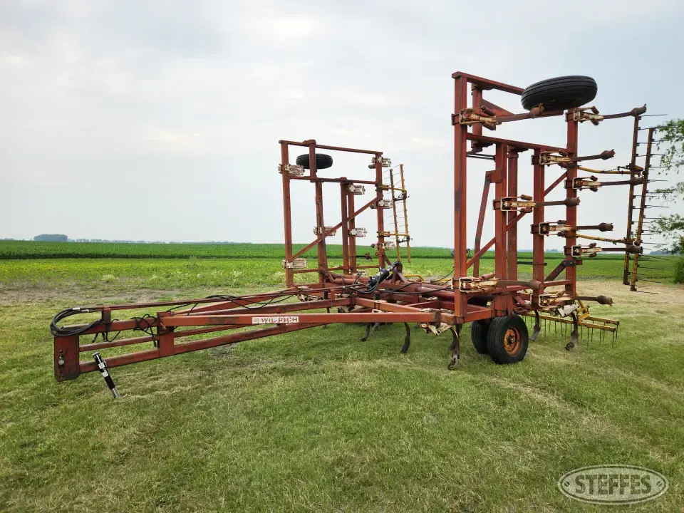 Wil-Rich 13CP Chisel Plow