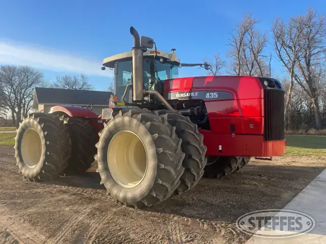 2011 Buhler Versatile 435