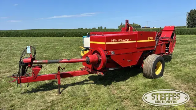 New Holland 570