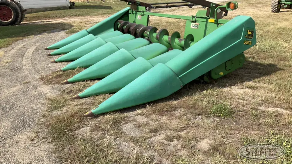 1996 John Deere 693 Corn Head