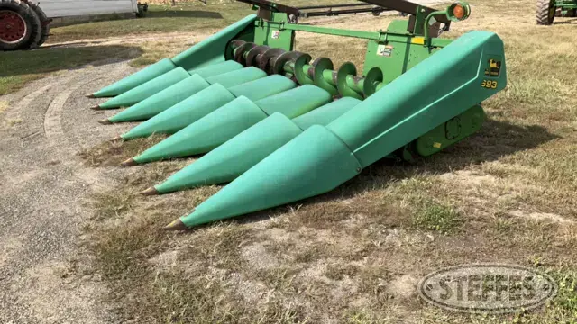 1996 John Deere 693