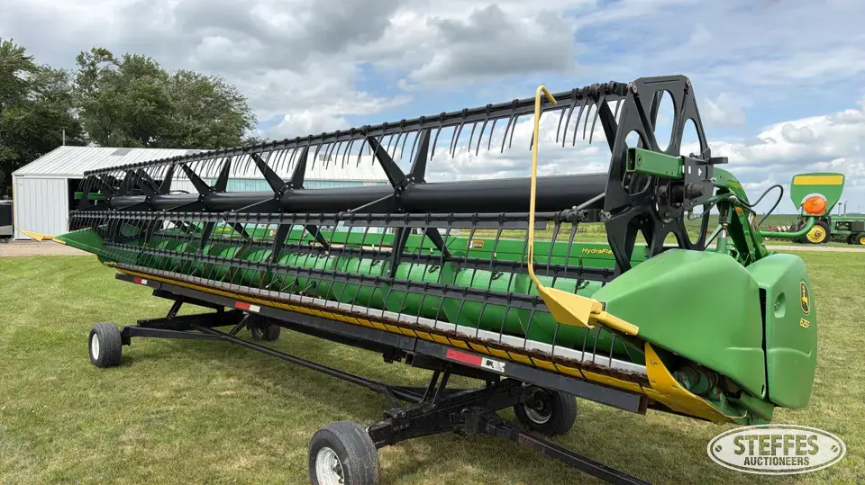 2009 John Deere 625F Flex Head