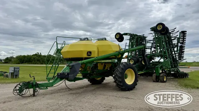 2003 John Deere 1820