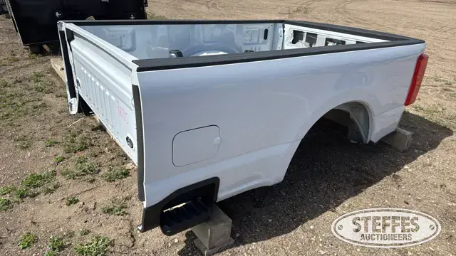Ford Super Duty pickup box