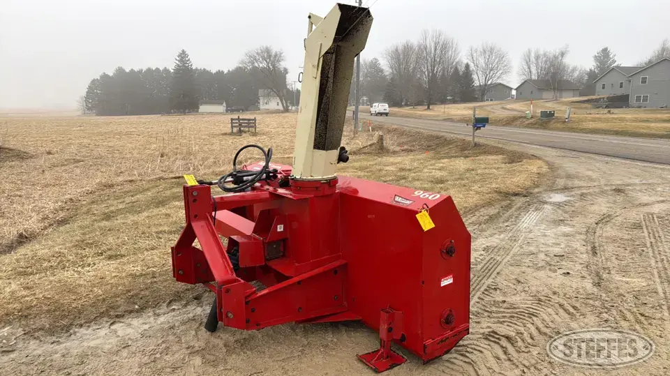 Buhler/FarmKing Y960Q 3 Pt. Snowblower