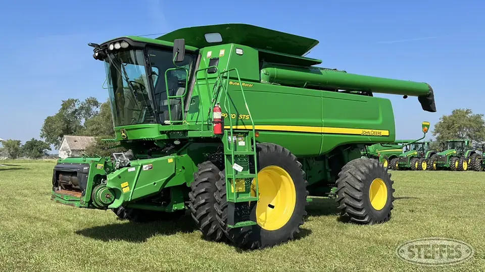 2009 John Deere 9770 Combine