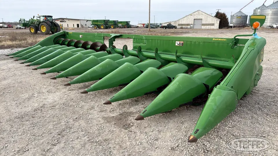 2011 John Deere 612C StalkMaster Corn Head
