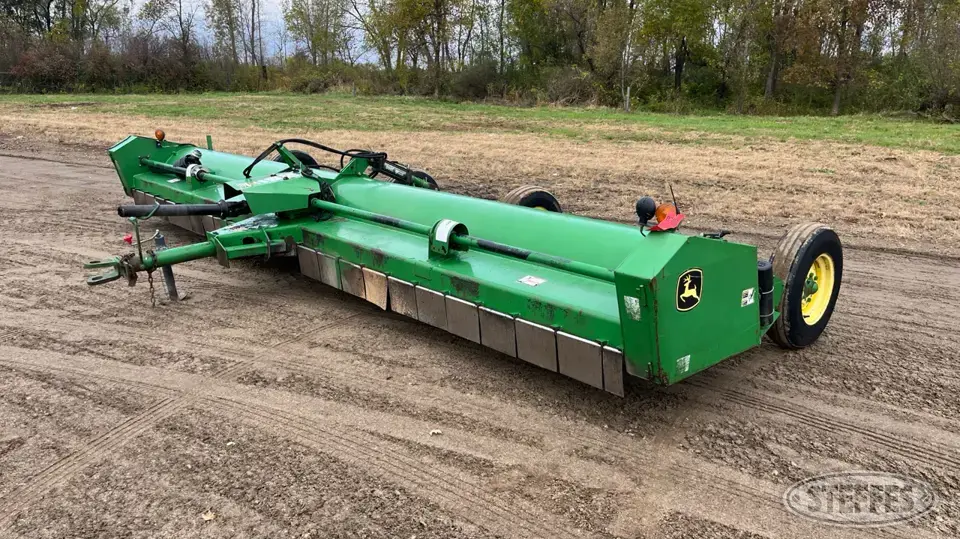 John Deere 520 Stalk Chopper