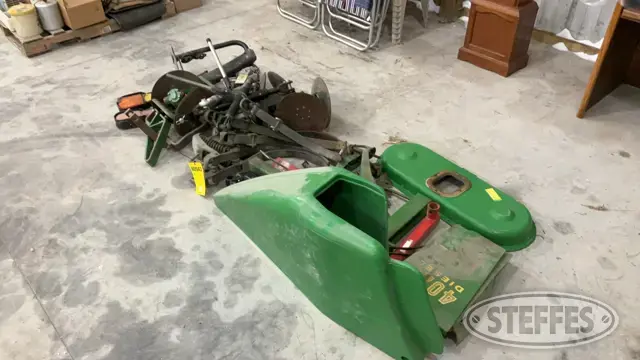 Field Cultivator Shanks, Poly Snout, Side Flashers