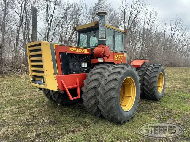 1980 Versatile 875