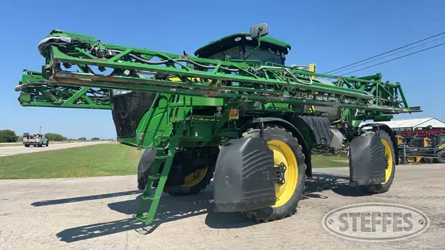 2017 John Deere R4038
