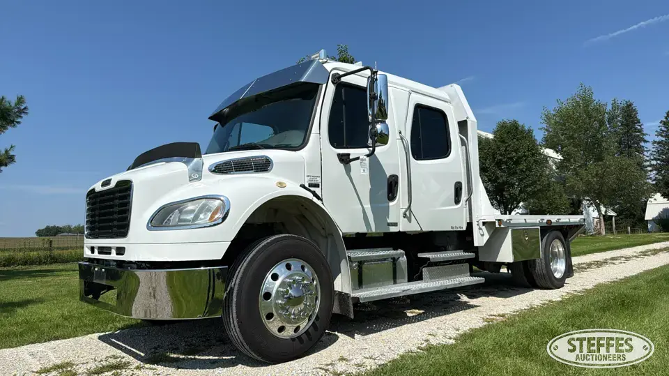 2006 Freightliner Business Class M2 Conventional Truck without Sleeper
