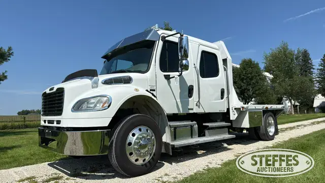 2006 Freightliner Business Class M2
