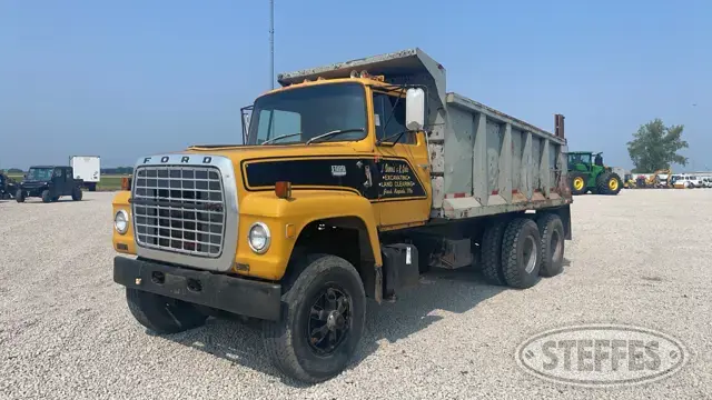1972 Ford 9000