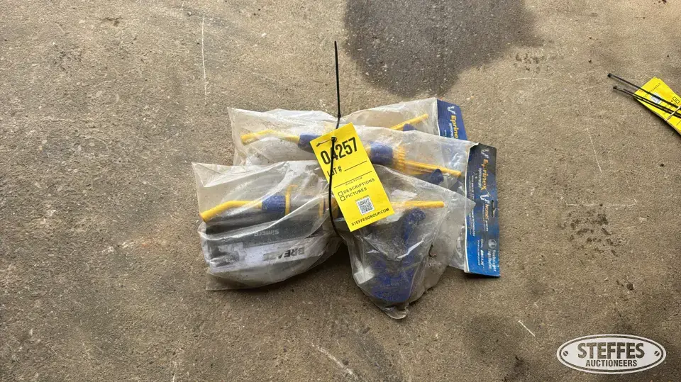 (3) Eprinex pour on applicators Livestock Equipment-Other