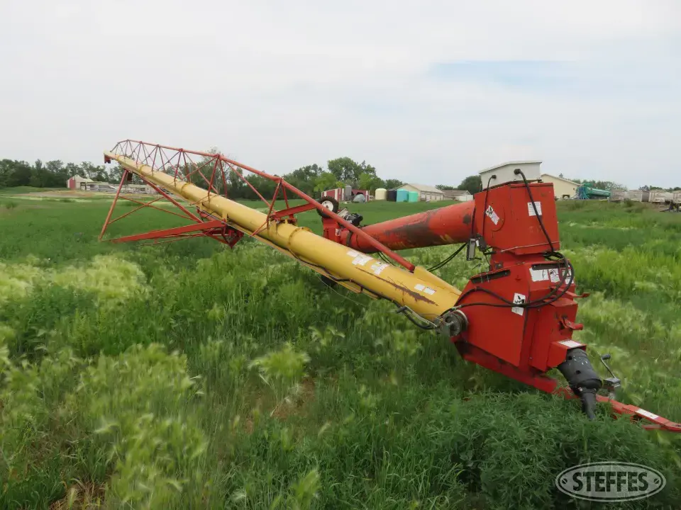 Westfield MK130-91 Swing Hopper Auger