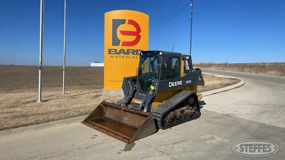 2015 Deere 323E Tracked Skid Steer