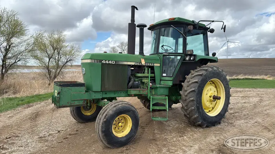 1982 John Deere 4440 2WD Tractor