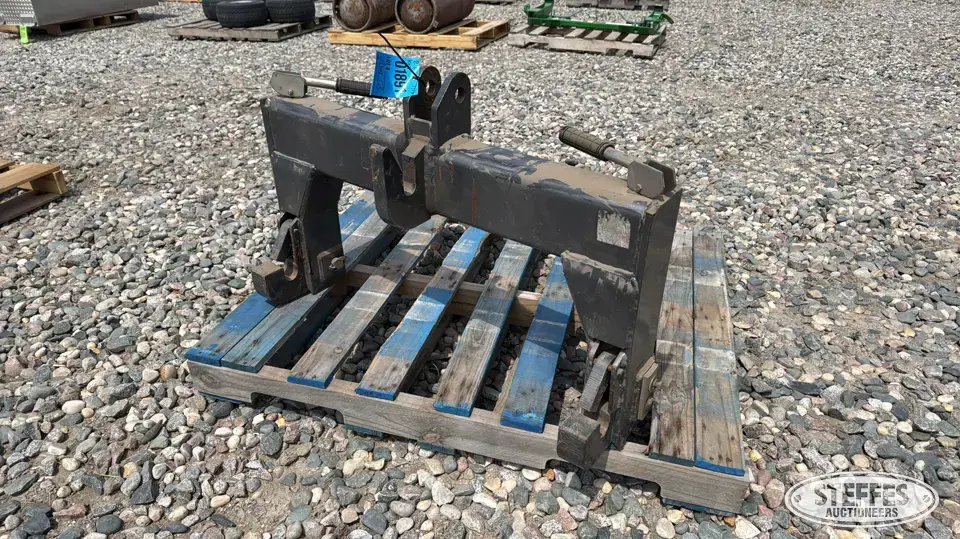 Case IH 3 pt. quick hitch Ag Equipment Part