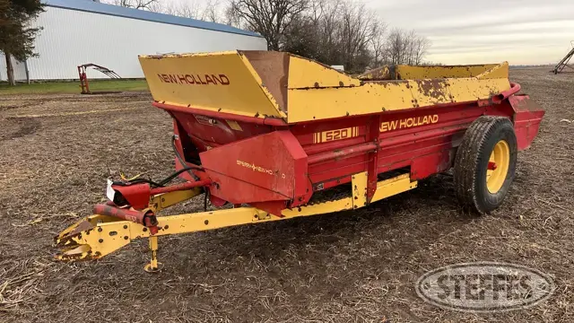 New Holland 520