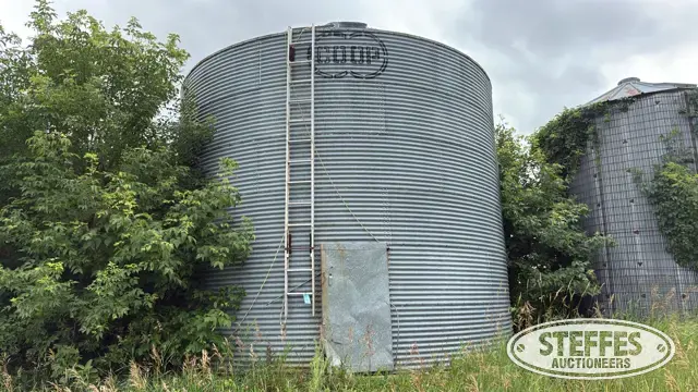 Coop grain bin