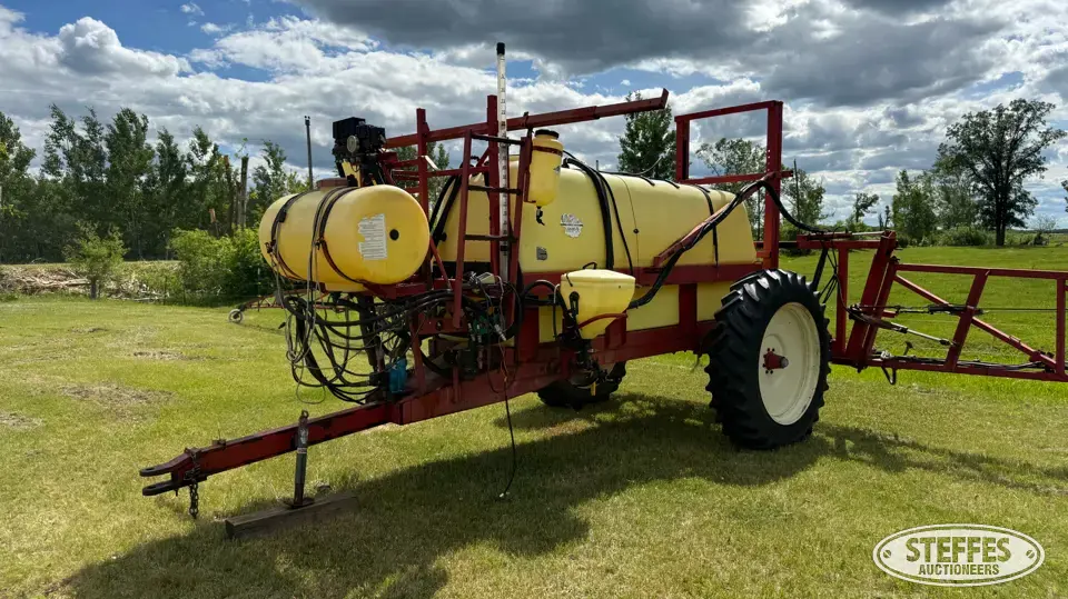 Hardi pull-type sprayer