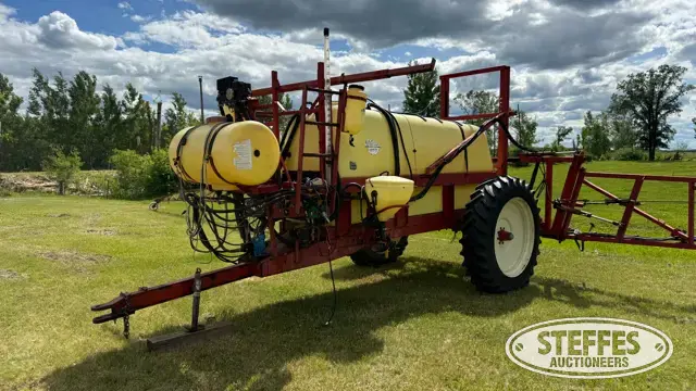 Hardi pull-type sprayer