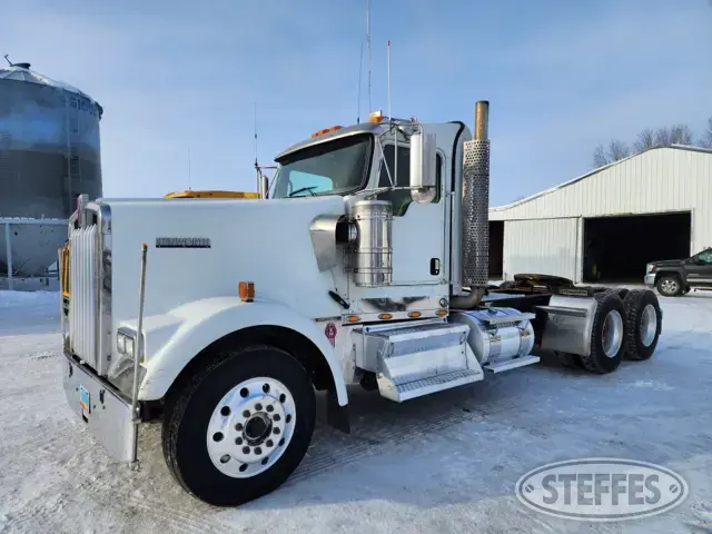 2008 Kenworth W900