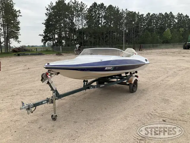 1976 Glastron