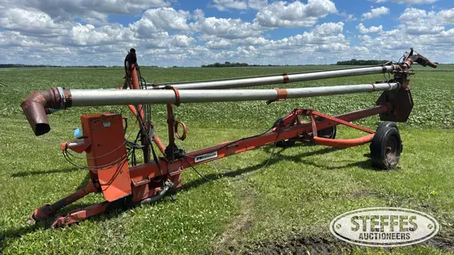 Nesseth liquid manure lagoon pump