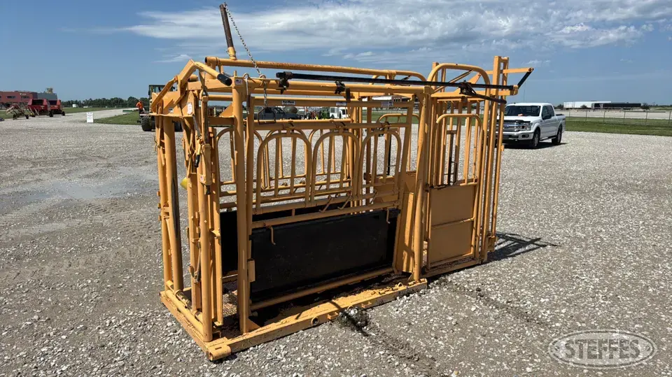For-Most 30 Squeeze Chute