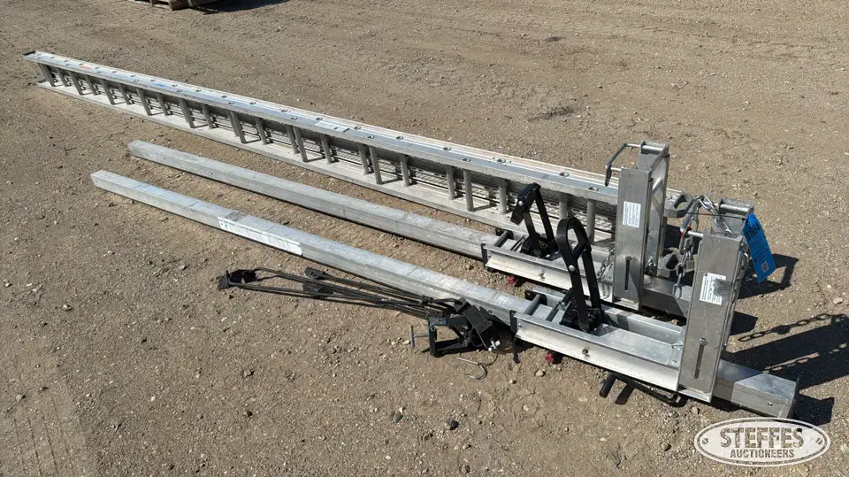 Jump-jack scaffolding system General Tools and Shop Supply